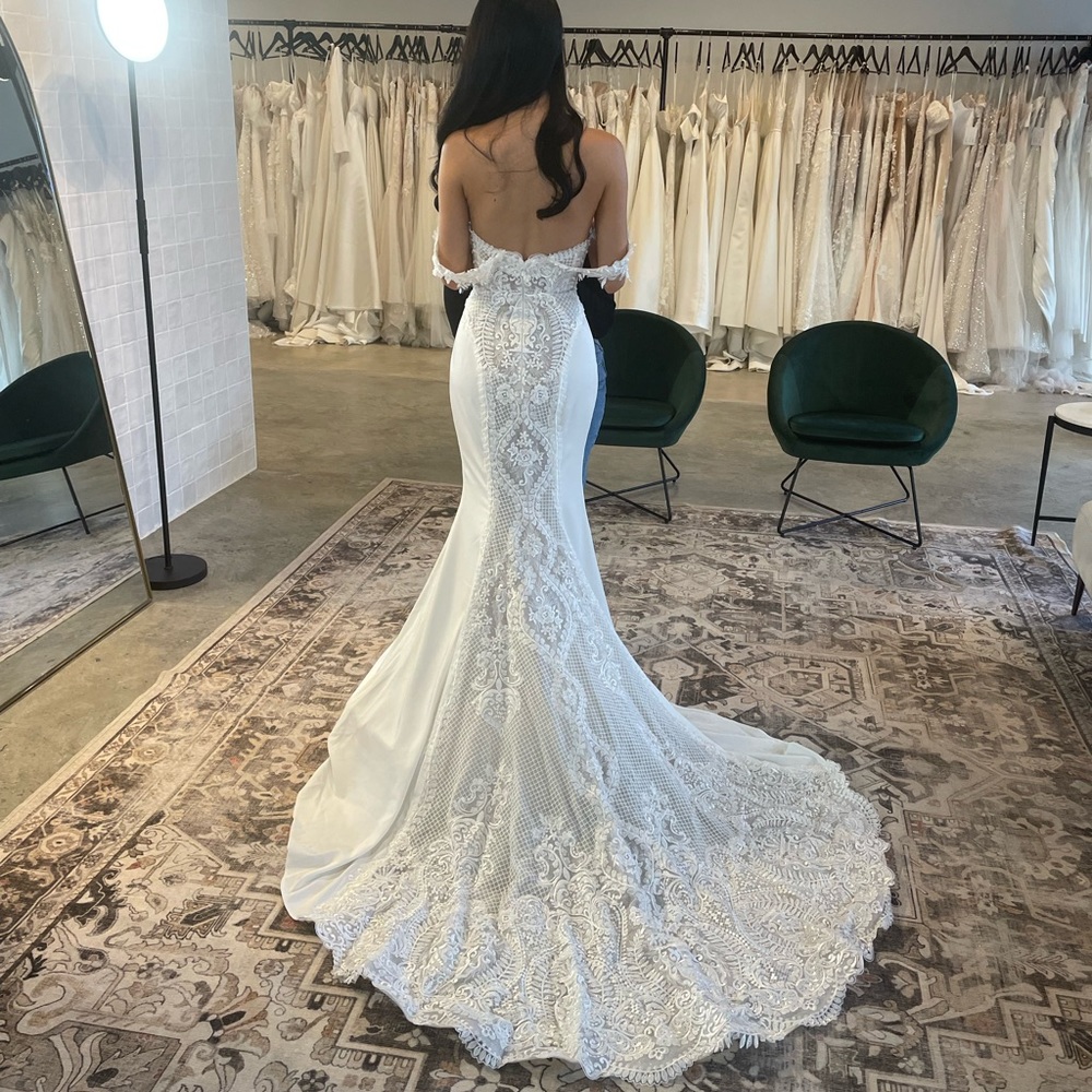 Miss Scarlett Amelie Wedding Gown - Brand new with tags
